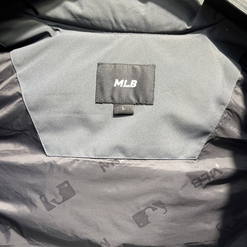 Gray Sleeveless Down Vest - MLB - Picture 9 of 9